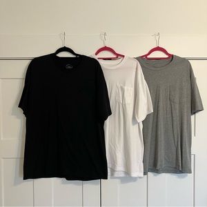 3 Men’s True Classic Pocket T-Shirts XXL